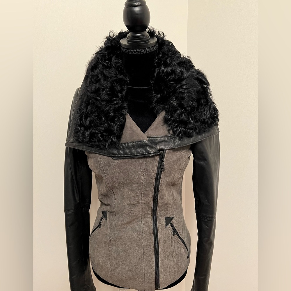 DANIER Mixed Media Leather Jacket with Lambfur collar
Sz 2XS UK 6/8 US 4 - Picture 1 of 14